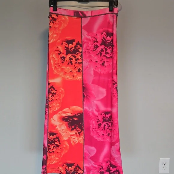 Diesel orange/pink floral pull on skirt-S - Picture 3 of 11